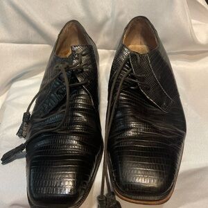Florsheim Black Textured Leather Oxfords
